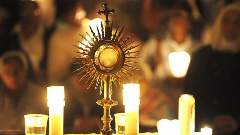 Triduo Eucarístico en la parroquia Santa Rosa de Lima