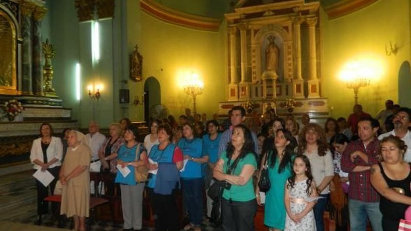 Los medios de comunicación rindieron su homenaje a la Virgen