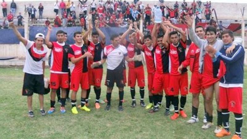 Def.de Esquiu (A) y Villa Dolores (B), los finalistas que faltaban