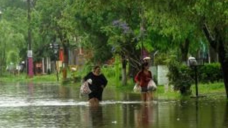 Quedan unos tres mil evacuados en la provincia de Buenos Aires