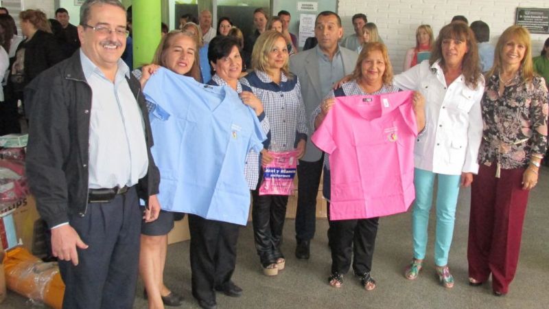 Entregaron equipamiento e indumentaria a distintas áreas de Salud