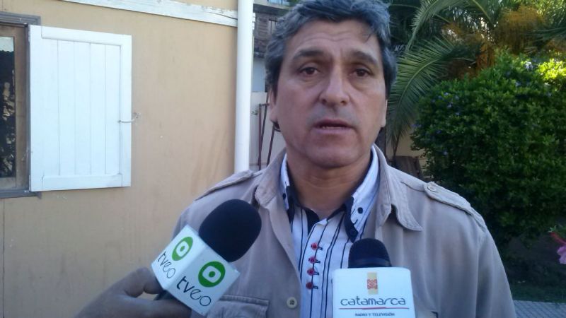 Reclaman por los becados en el Registro Civil