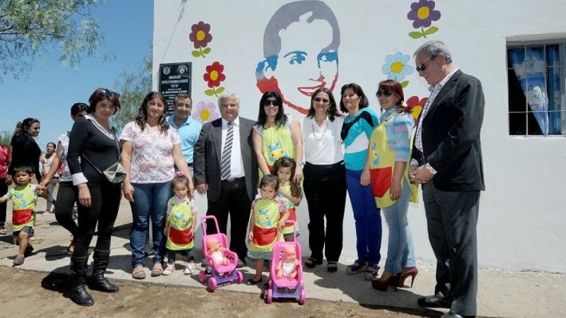 La gobernadora inauguró obras en Icaño