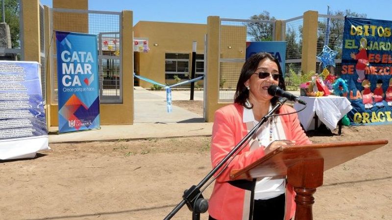 La gobernadora inauguró obras en Icaño