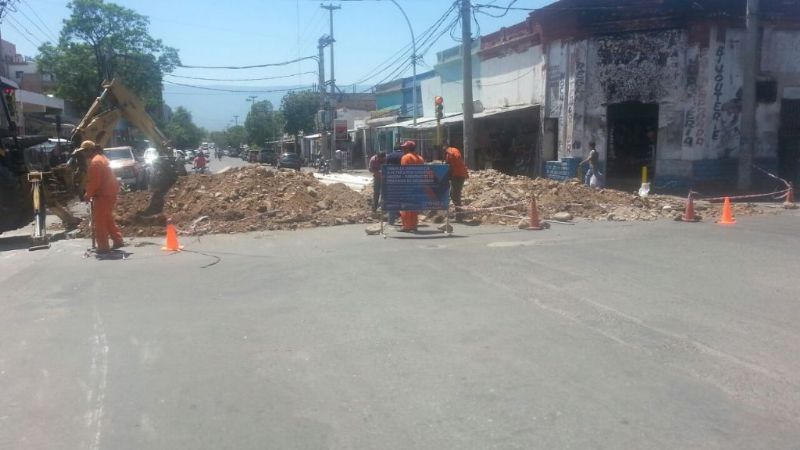 Comenzaron trabajos de tendido eléctrico subterráneo en la Capital