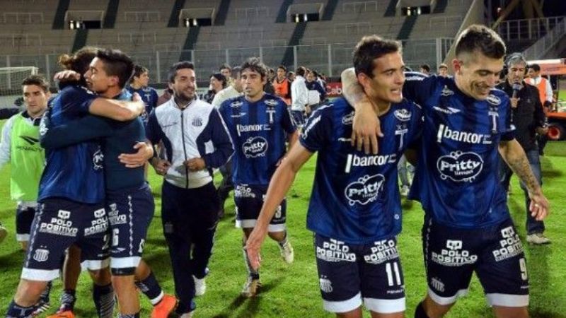 Talleres (Cba.)-Gimnasia (Mza.) y Paraná-Patria, los finalistas