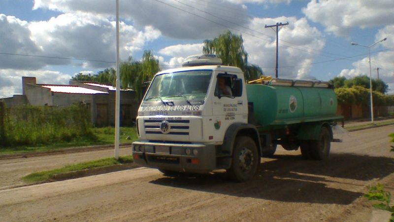 Arreglan calles de Los Altos después de las fuertes lluvias