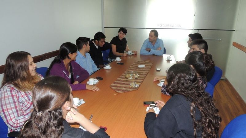 Mera recibió a los ganadores del concurso “Buen Trato”