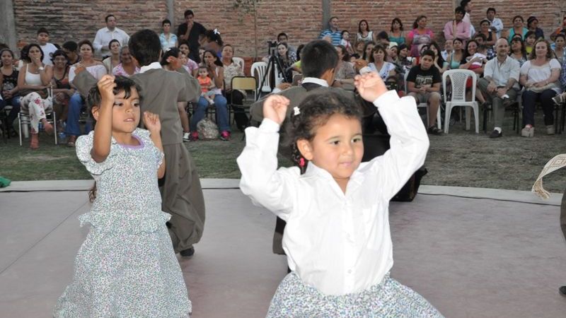 Colorido cierre de los talleres artísticos de la Secretaría de Extensión