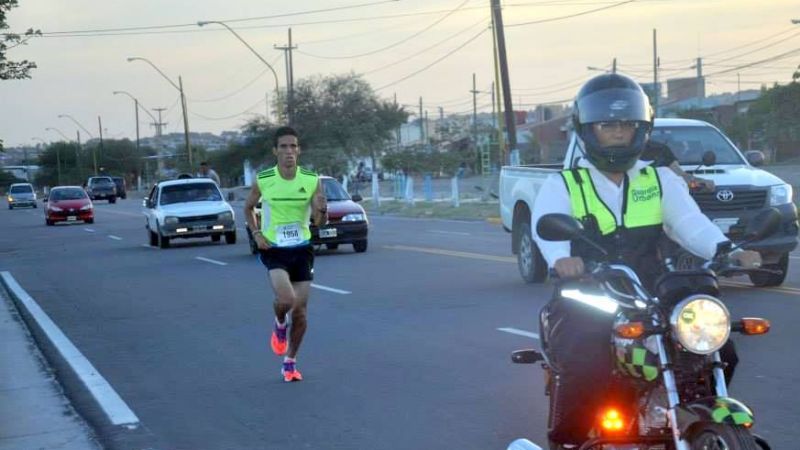 La “Pedro Arias” presentó a los campeones 2014 del atletismo