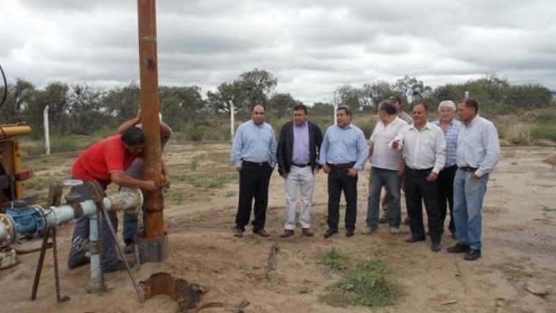 Trabaja para mejorar el servicio de agua potable en Nueva Coneta