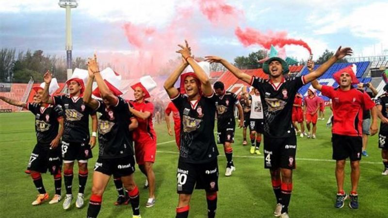 Huracán derrotó a Atlético Tucumán y ascendió a la 1ra. de AFA