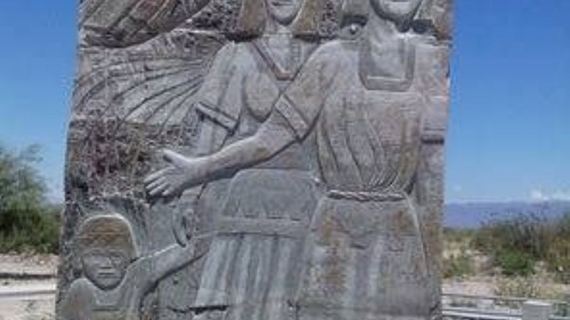 Se inaugura la "Plaza de los Pueblos Originarios"