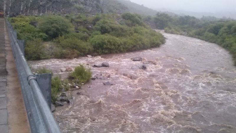 Pérdidas millonarias por las inundaciones obligan a recalcular la economía