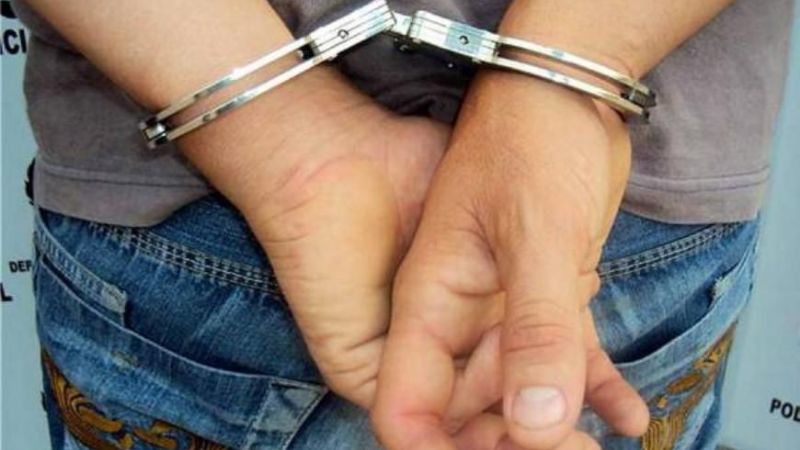 Sujeto amenazó a una mujer y le cortó la oreja a un adolescente