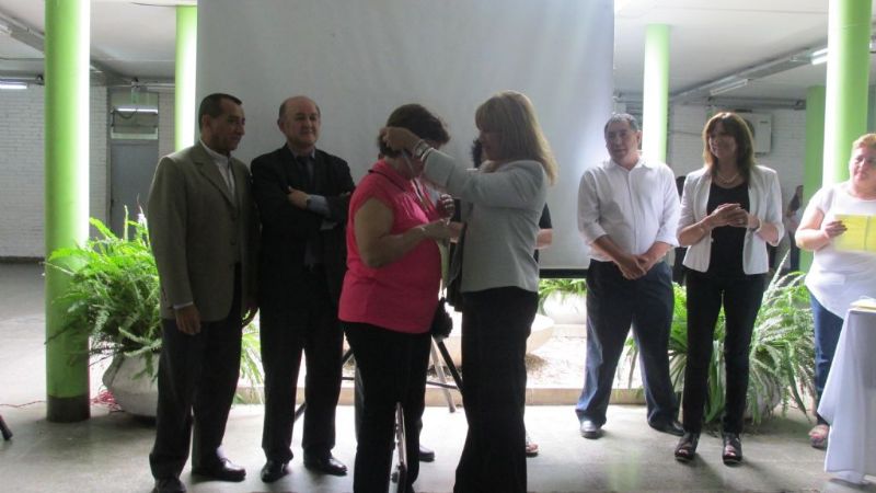 Reconocimiento al personal de Salud y goza del beneficio de la jubilación