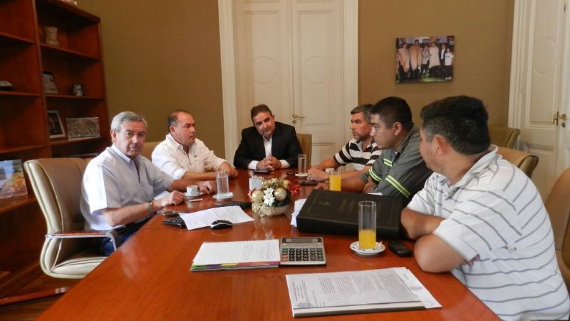 Acuerdo entre Jalil y Hoffman por obras de pavimentación