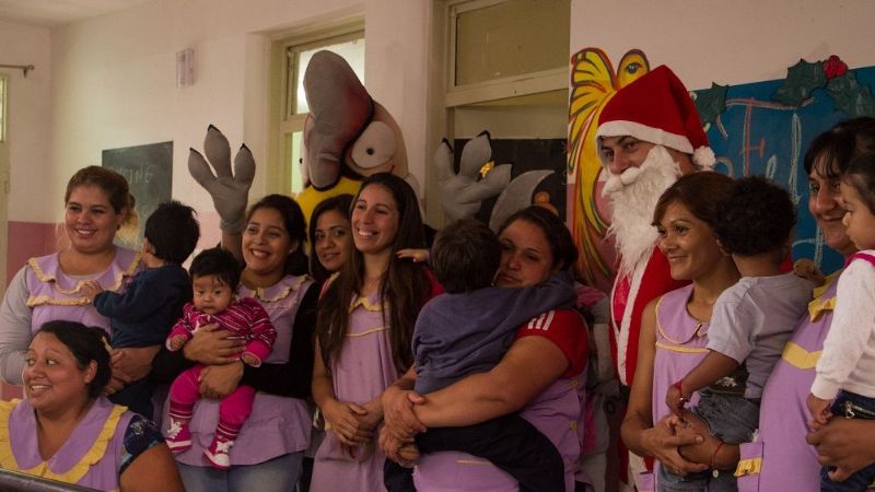 Papá Noel visitó las instituciones infantiles