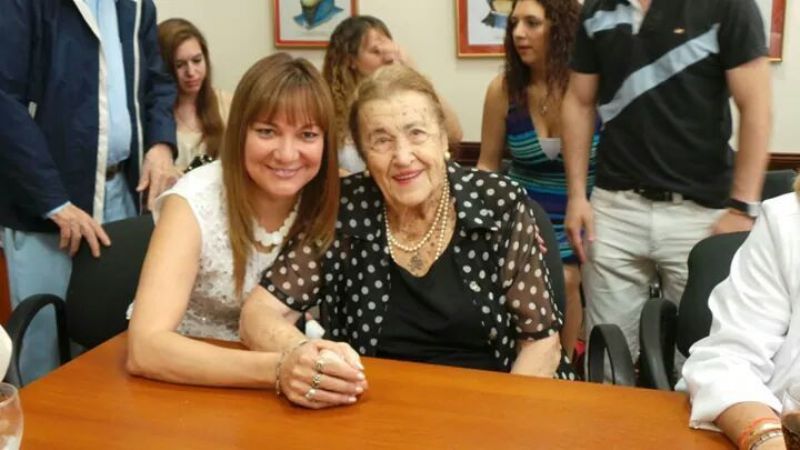 Myrian Juárez en acto de UATRE