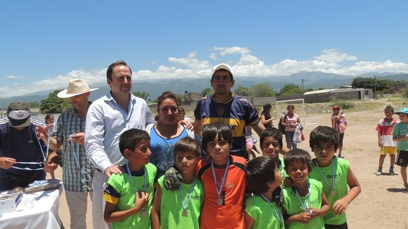 Emotivo Torneo de Fútbol Infantil en homenaje a CristianTitos
