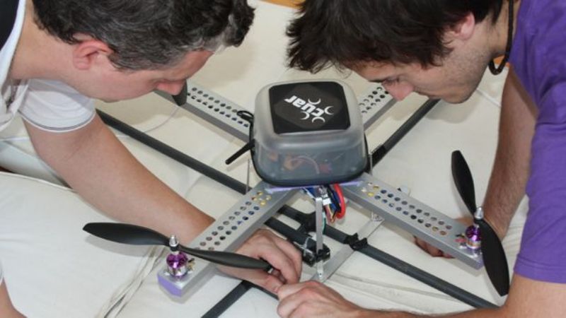 ¡Es un pájaro, es un avión… no, es un Dron!