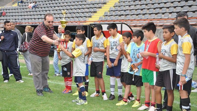 Portugal-Chumbicha se adjudicó el “Mundialito” 2014 en el Bicentenario