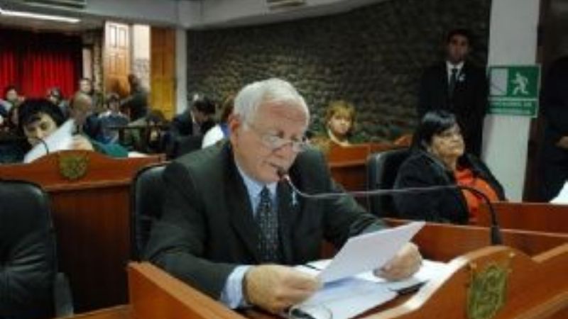 Denuncian otra vez a Jalile por más irregularidades