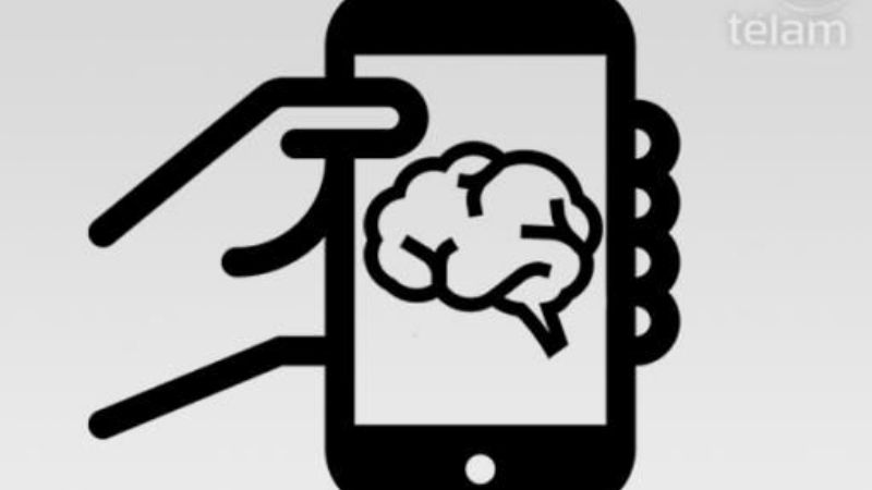 El uso del dedo pulgar en smartphones provoca cambios en la actividad cerebral