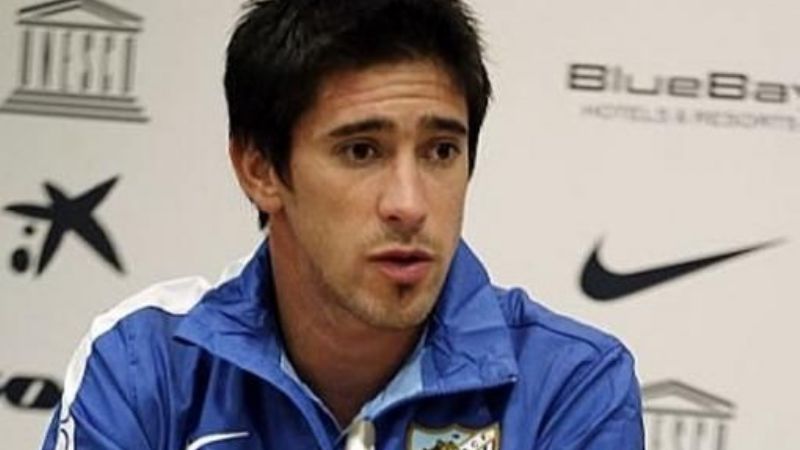 El volante Pablo Pérez firma el domingo su contrato con Boca