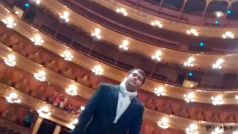 El tenor catamarqueño Nicolás Romero ingresó al Instituto del Teatro Colón