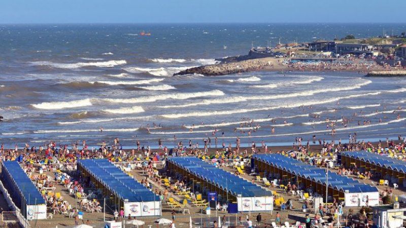 Los fines de semana largos movilizaron a más de 11 millones de turistas