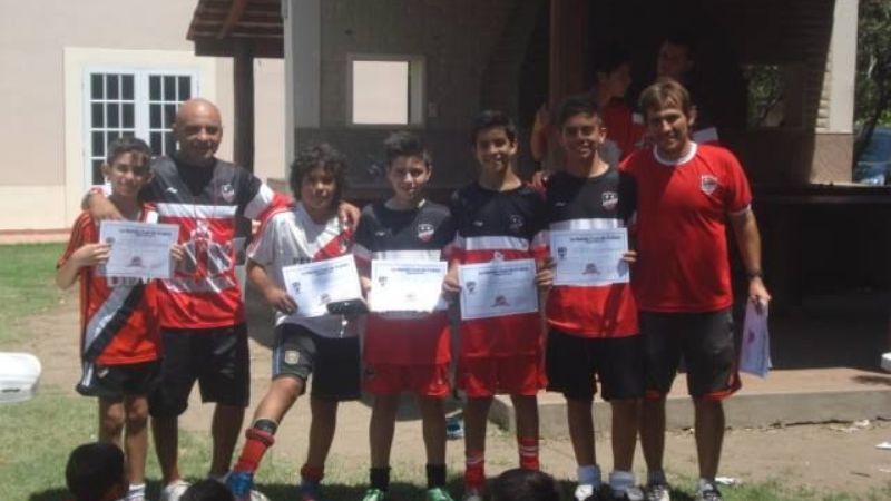 La Escuela de Fútbol “La Banda de River” cerró su temporada 2014