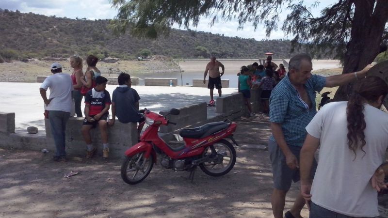 Decepción por el hombre pez en El Jumeal