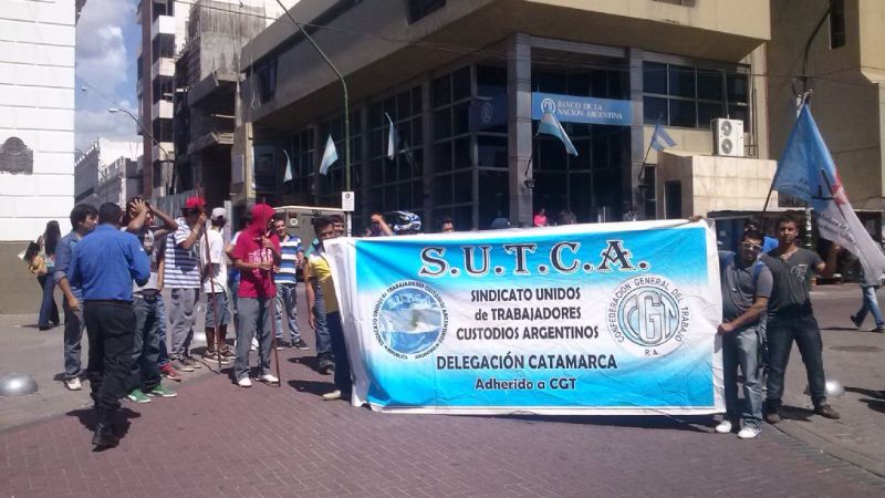 Trabajadores de seguridad acordaron pago parcial