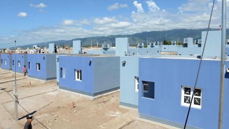 La Gobernadora entregó 93 viviendas