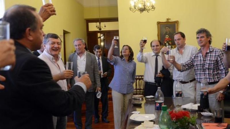 Brindis en Casa de Gobierno por un "Gran 2015"