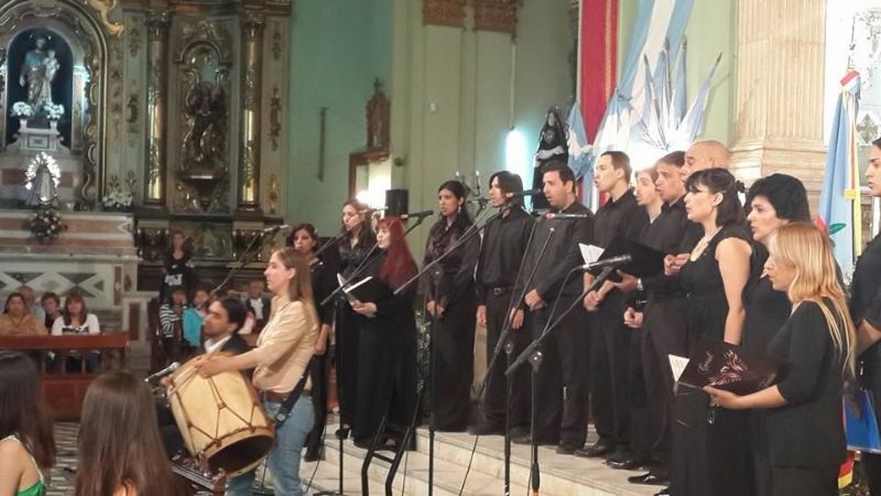 Noche de gala junto a la Madre del Valle