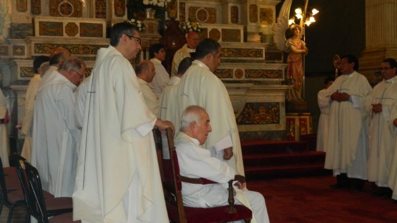 Los Pbros. Julio Quiroga del Pino y Dardo Olivera dieron gracias por los 25 años de sacerdocio