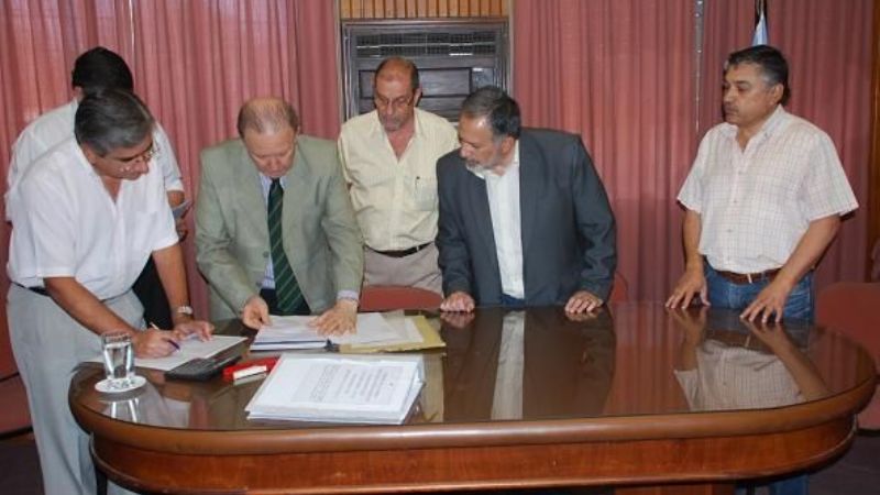 Pavimentarán la ruta que une El Rodeo con La Puerta