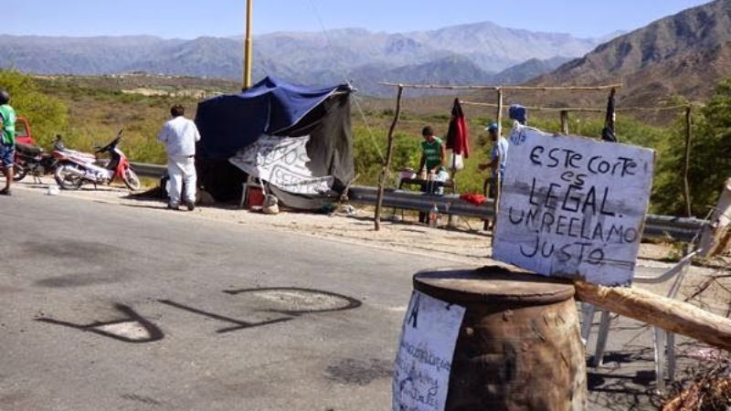 Artesanos amenazan con bloquear Minas Capillitas