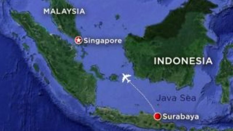 Encontraron los restos del avión de AirAsia que desapareció el domingo