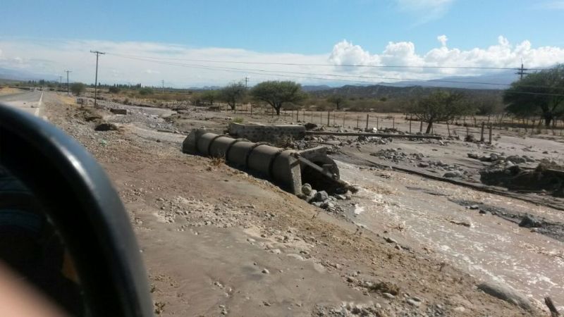 Las crecidas en los ríos dañaron columnas y dejó sin energía a Santa María