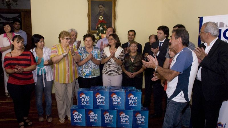 Decretos de Personería Jurídica a instituciones de Capital y el interior provincial