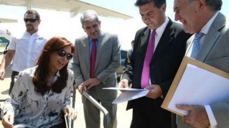 Cristina destacó el aumento de reservas y la baja en los combustibles