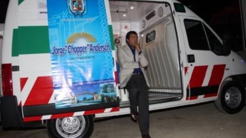 Andersch entregó una ambulancia 0km al hospital regional