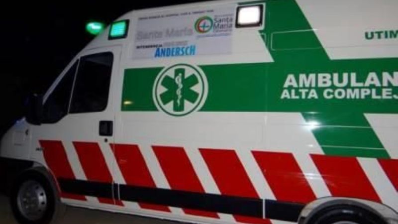Andersch entregó una ambulancia 0km al hospital regional