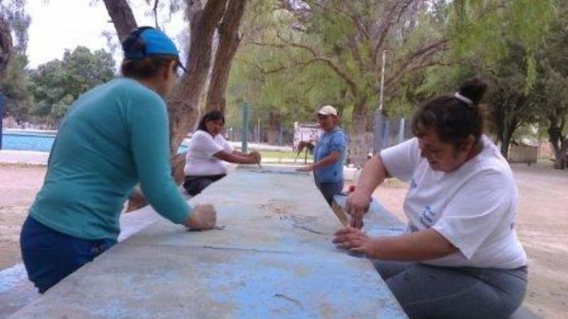 Manos Solidarias siguen mejorando el camping