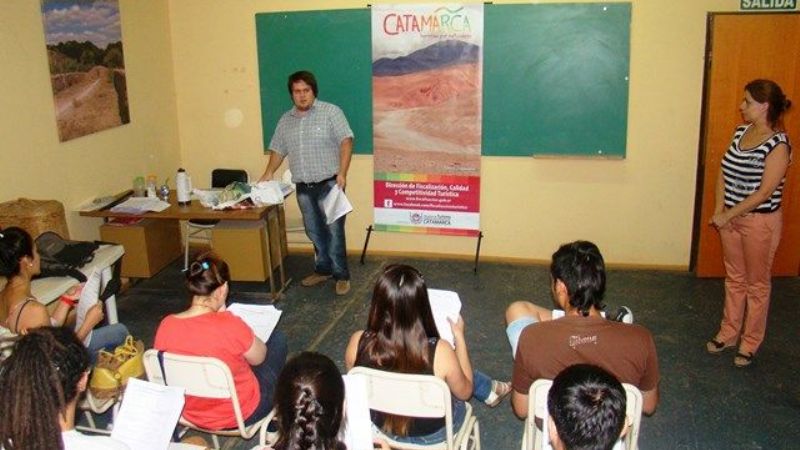 Capacitación a encuestadores para estas festividades marianas