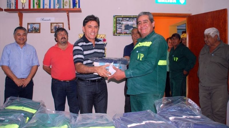 Vialidad Provincial Catamarca entregó indumentaria a su personal