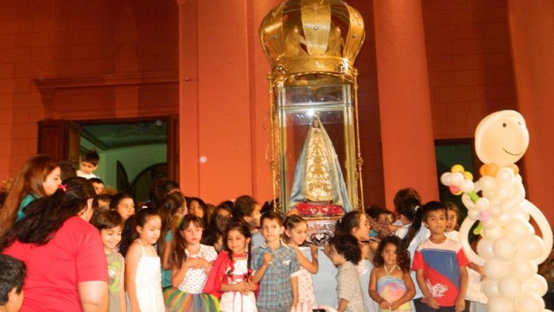 Colorido y emotivo cierre del Año de la Niñez y Adolescencia en el Paseo de la Fe